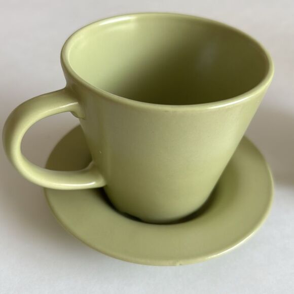 IKEA Set of 4 Dinera Green Matte Stoneware Cups and Saucers - Picture 8 of 9